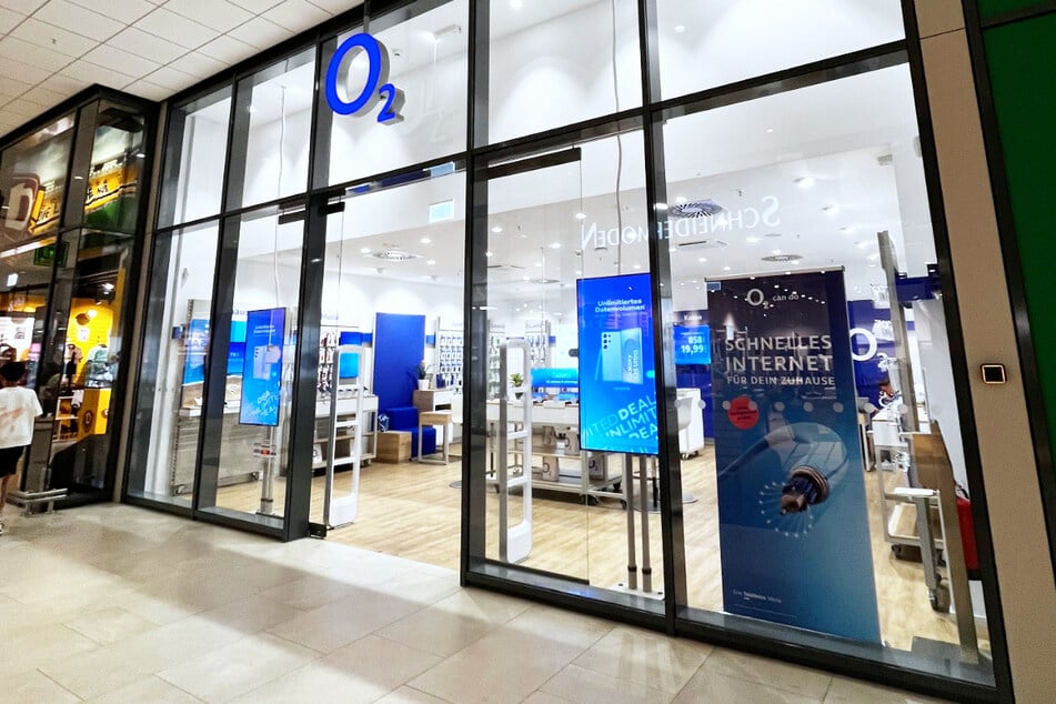 o2 hat das Google Pixel 10 Pro mit Pixel Buds 2a sowie das Google Pixel 9a jetzt für nur 1 Euro Zuzahlung im Angebot.