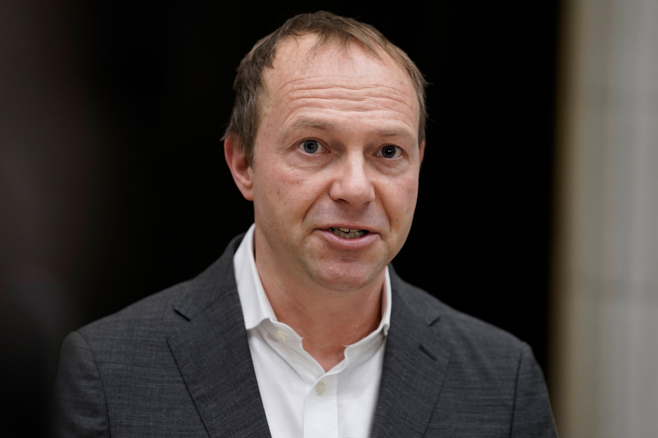 Hält dagegen: Sachsens Umweltminister und Vize-Ministerpräsident Wolfram Günther (50, Grüne).