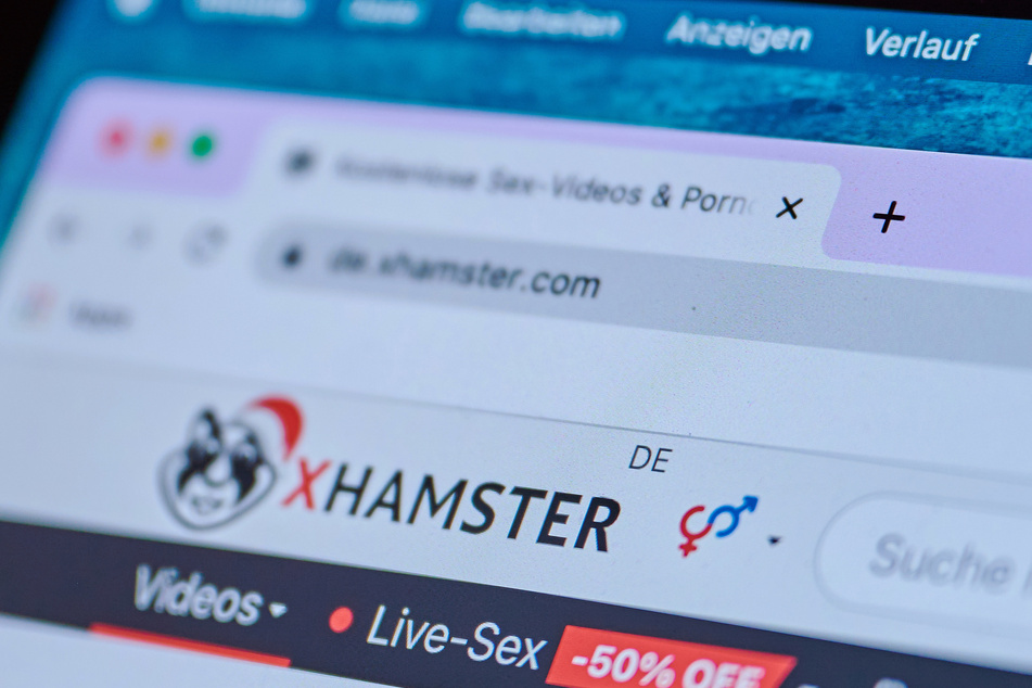 Die Macher großer Pornoportale wie xHamster weigern sich seit Jahren, ihren Präsentationen einen wirksamen Jugendschutz vorzuschalten.
