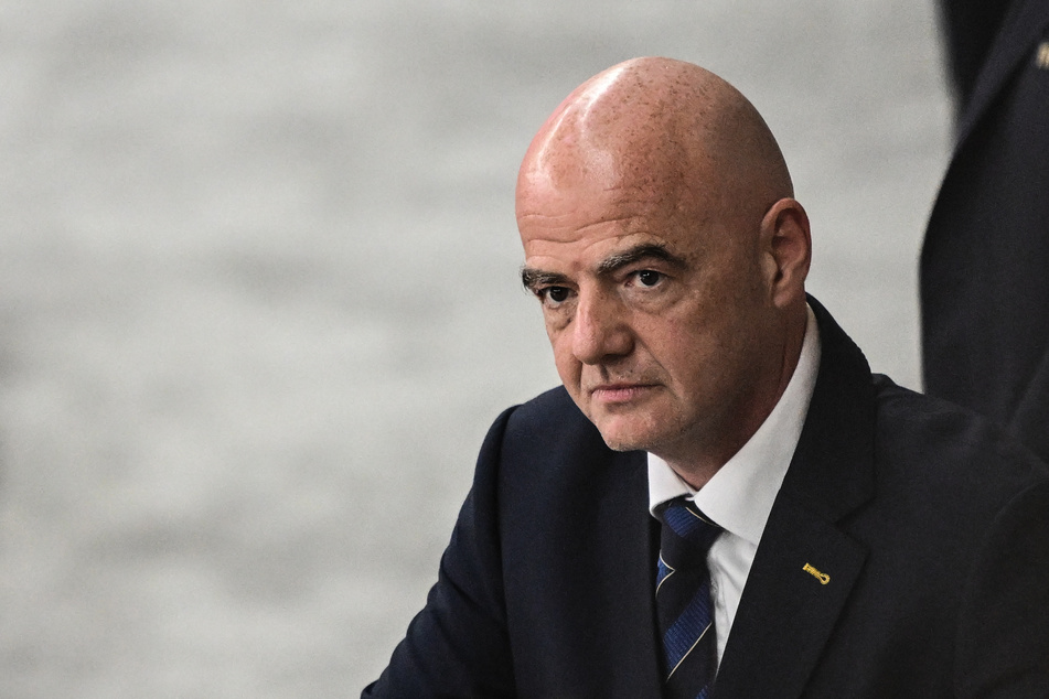 FIFA-Präsident Gianni Infantino (52) wirkt auf Tagesthemen-Reporterin Janine Hilpmann wie eine Art Mafiaboss.