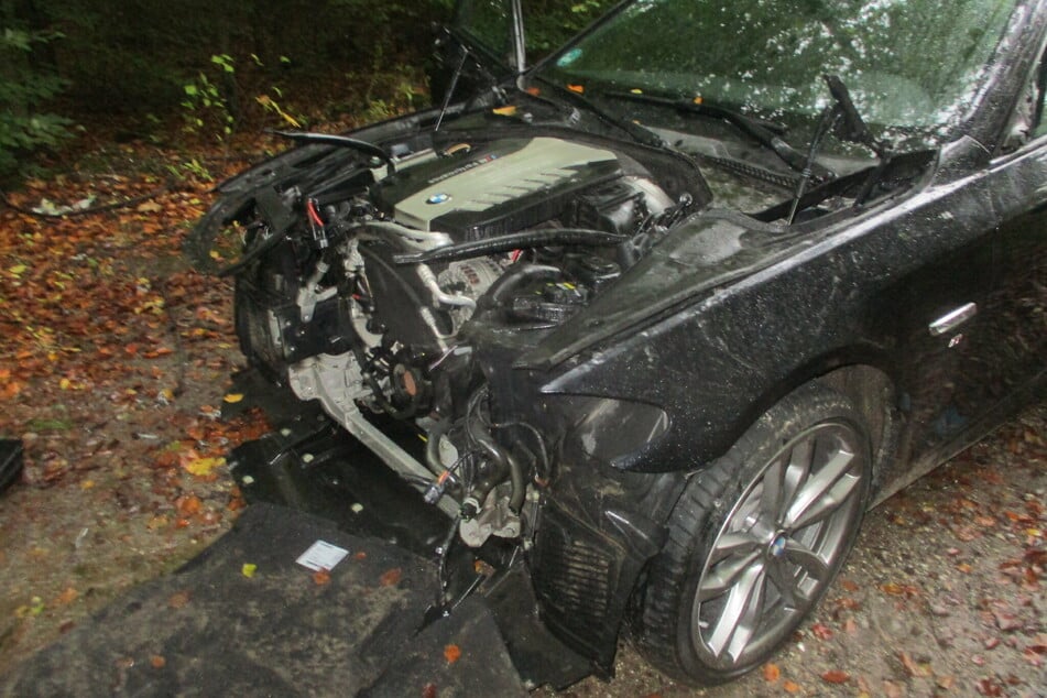 Auch dieser schwarze BMW 550D XDrive wurde zerlegt.