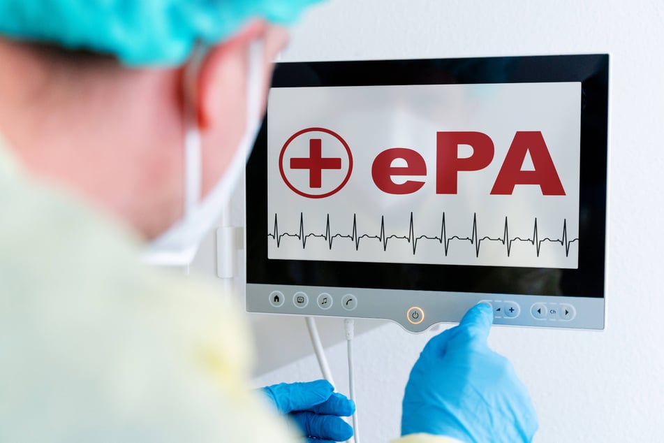 Vom Papier ins Digitale - Patientenbefunde können so schneller zwischen Kliniken und Hausärzten ausgetauscht werden. (Symbolfoto)