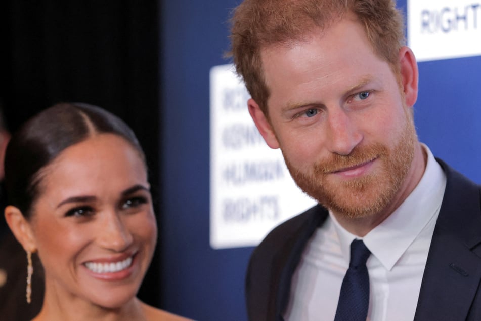 Prince Harry and Meghan Markle (l.) used the moniker Princess Lilibet to announce their daughter's christening.