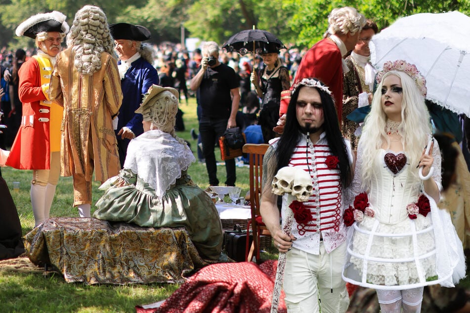 Sperrungen und Sonderfahrplan rund um 33. Leipziger Wave-Gotik-Treffen
