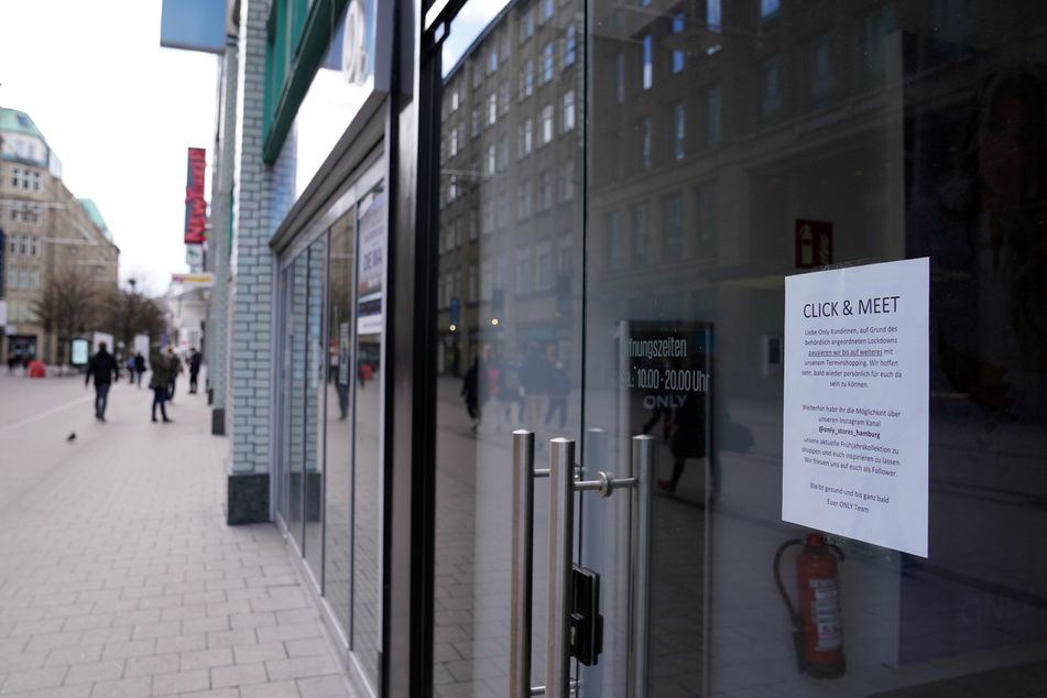 In Hamburg müssen die Läden dicht bleiben.