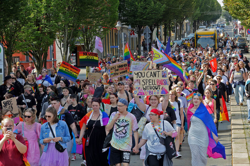 CSD in Zwickau verläuft störungsfrei trotz rechter Proteste