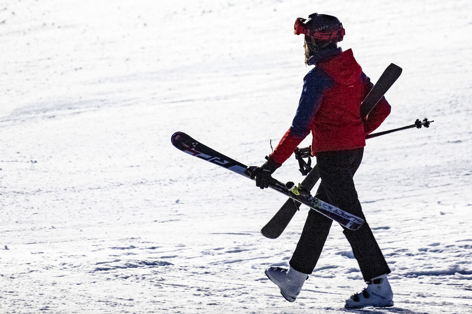 Lieber zu Fuß gehen? Die Skilifte ziehen in der kommenden Saison ihre Preise an.