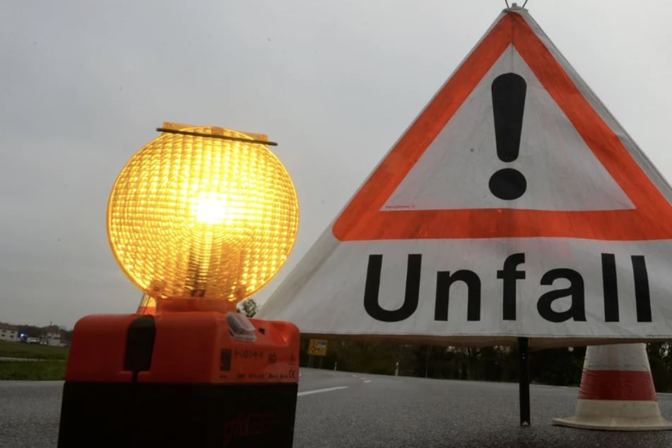 Bei dem Unfall entstand ein hoher Sachschaden. (Symbolfoto)