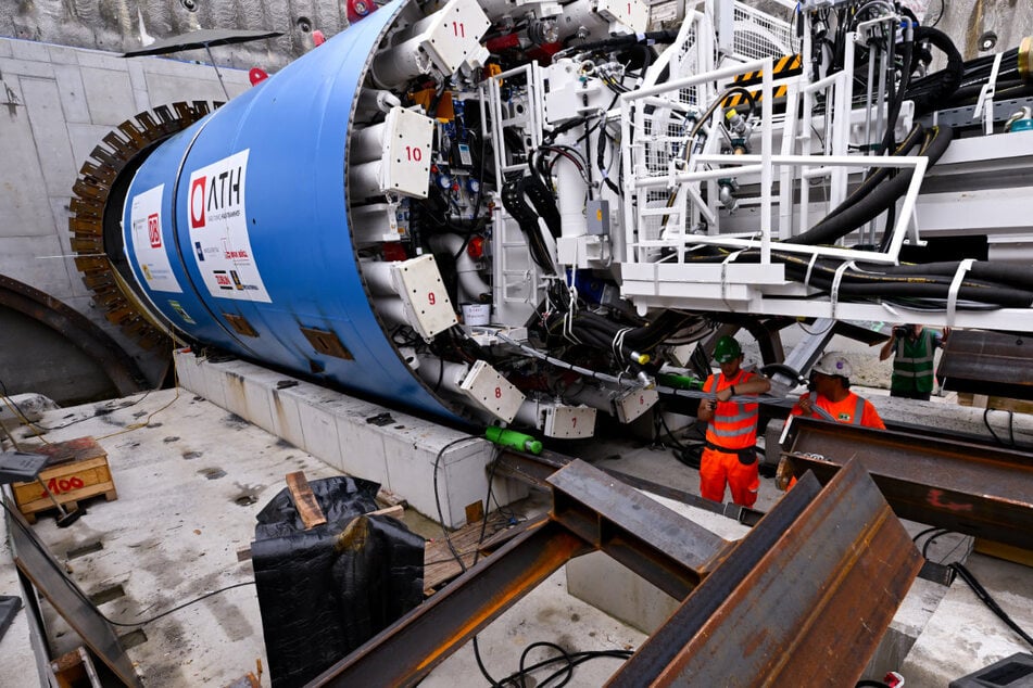 München: Auf "Donna Maria" getauft: Mit dieser Mega-Bohrmaschine wird Münchens neue S-Bahn-Strecke gebaut