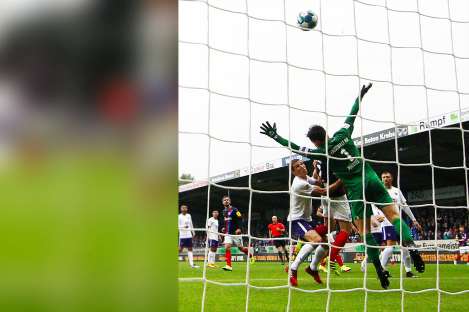 FCE-Keeper Martin Männel (33) verhinderte mit Paraden wie dieser das totale Debakel.