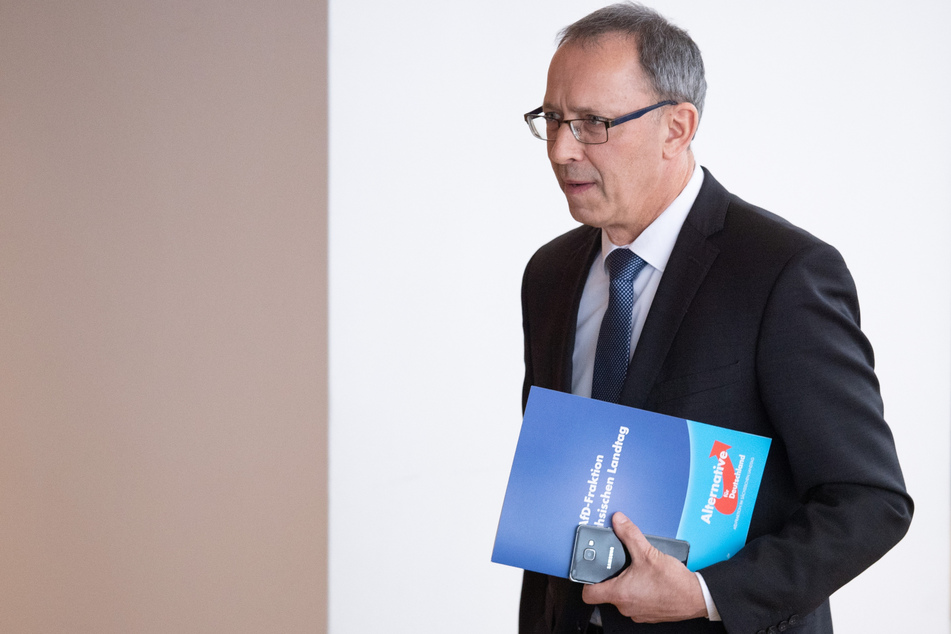 Jörg Urban (57), Fraktionsvorsitzender der AfD in Sachsen, dürfte sich über diese Umfrage sehr freuen.
