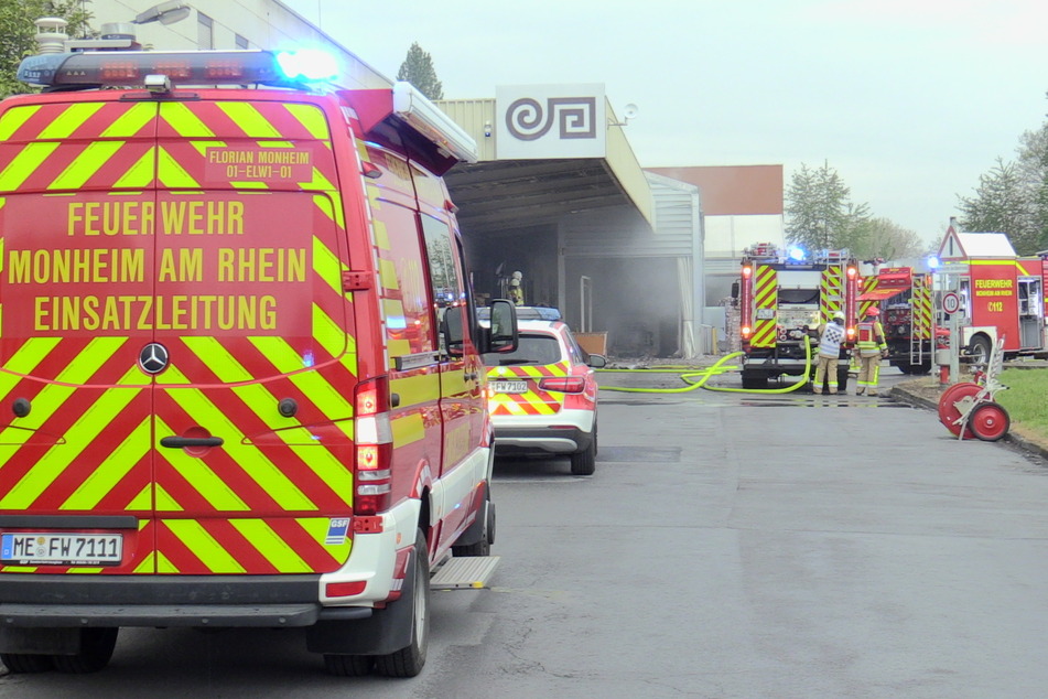 40 Einsatzkräfte der Feuerwehr mussten den Brand am Dienstagabend unter Kontrolle bringen.