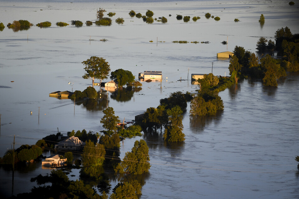 Tagelanger Starkregen hat im Südosten Australiens zu einem katastrophalen Hochwasser geführt, ganze Ortschaften wurden überflutet.