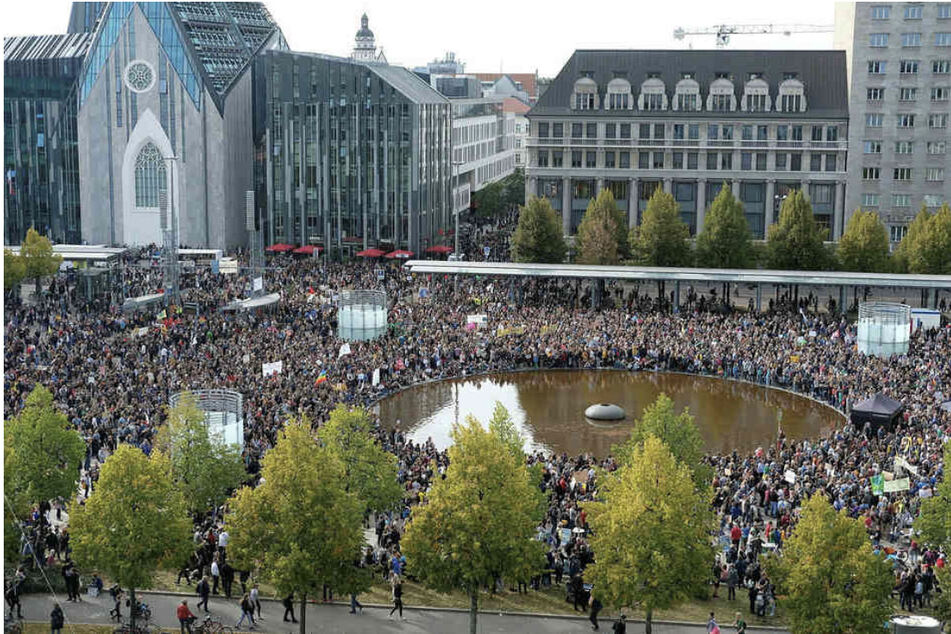In den vergangenen Jahren ist es häufiger zu Großdemos von "Fridays For Future" gekommen, wie hier 2019 auf dem Augustusplatz. (Archiv)
