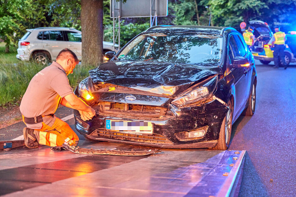Frontal-Crash auf der B172 bei Pirna: Zwei Schwerverletzte und 30.000 Euro Sachschaden!