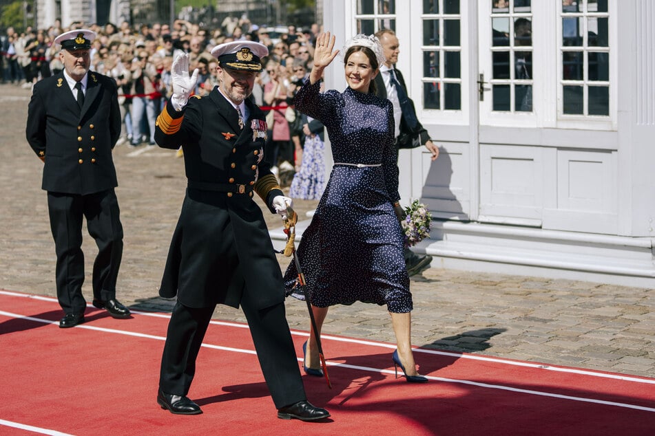 Das dänische Königspaar, König Frederick X. und Königin Mary, besucht am Dienstag Schleswig-Holstein.