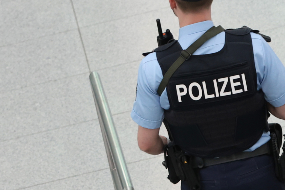 Die Münchner Polizei ermittelt wegen sexueller Belästigung gegen vier Jugendliche. (Symbolbild)