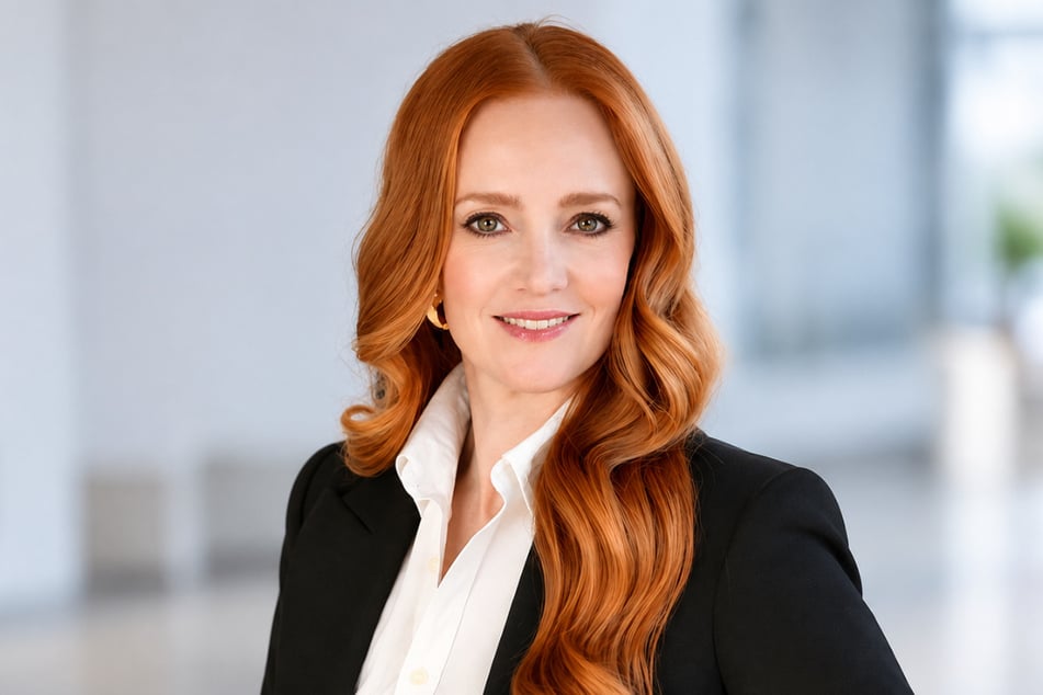 Elisabeth L'Orange erklärt im Interview, warum es wichtig ist, jetzt in die KI-Branche einzusteigen.