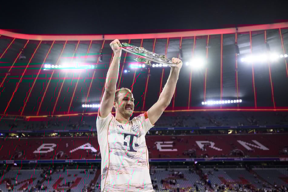 Harry Kane (31) durfte zum ersten Mal mit dem FC Bayern sie Meisterschaft feiern.