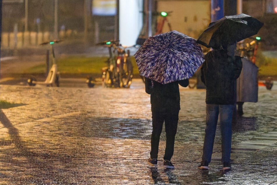 Regen, Regen, Regen: Der Herbst startet in NRW mit voller Breitseite
