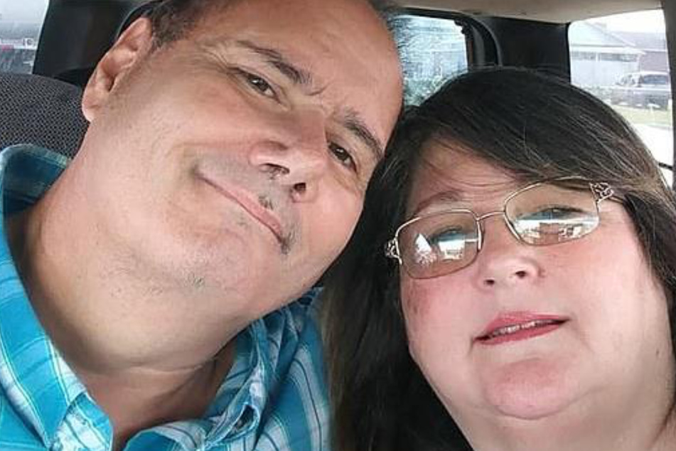 Lisa Steadman (58) fand ihren Ehemann Ron (55) tot im gemeinsamen Ehebett vor.