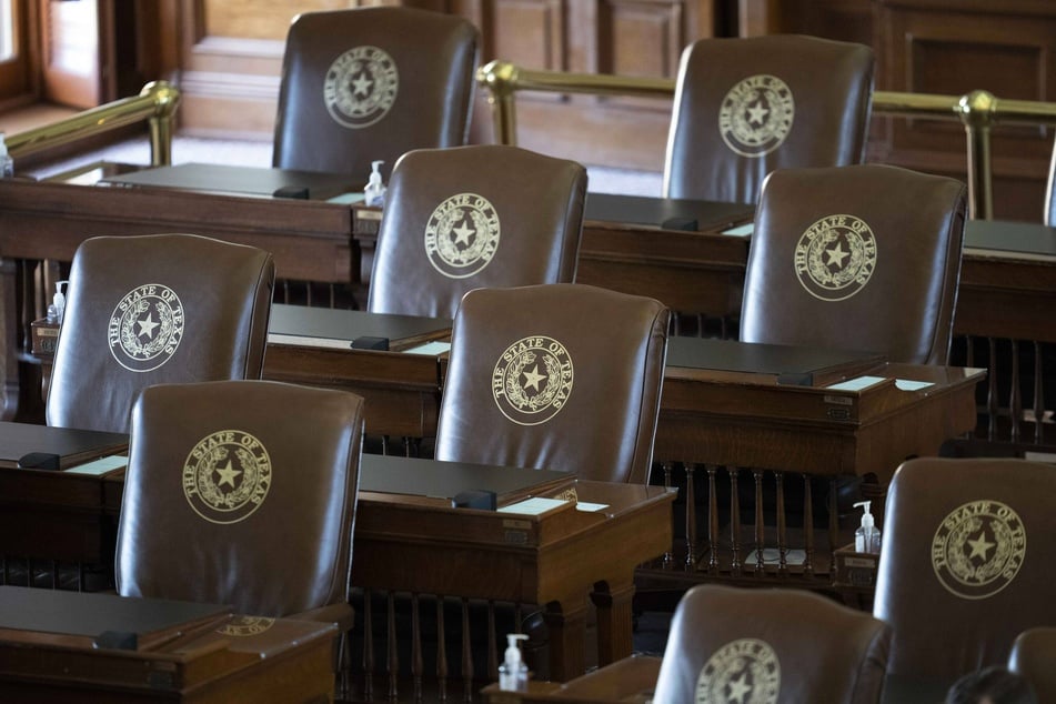 Several Texas Democratic chairs remained empty as the House of Representatives regained a quorum in the Texas State House this week.