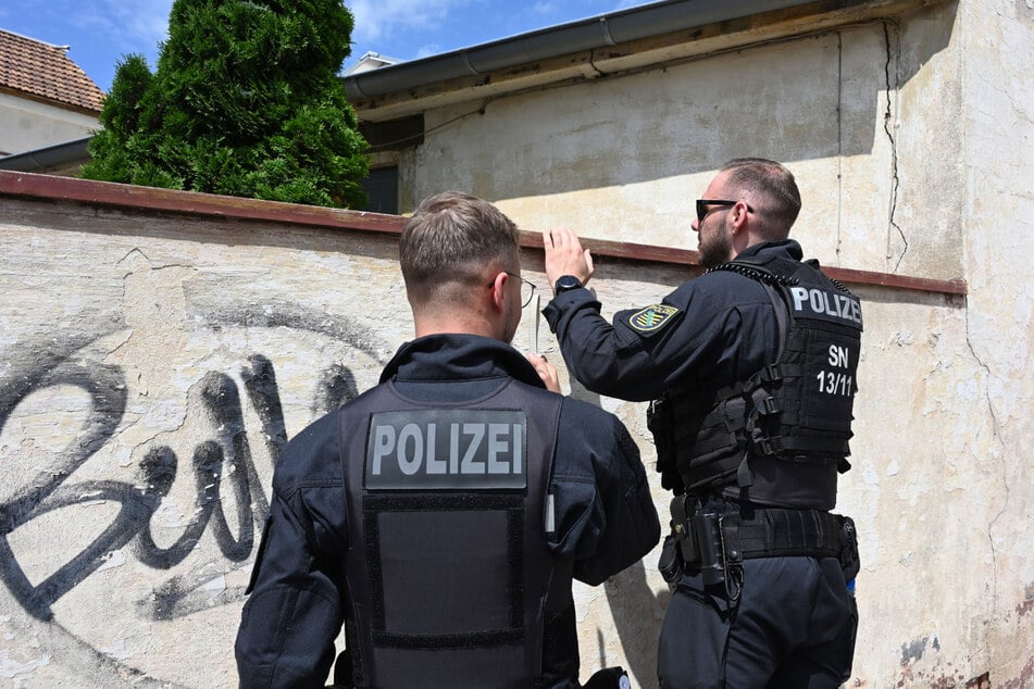 Die Polizei scheut keinen Aufwand bei der Suche.