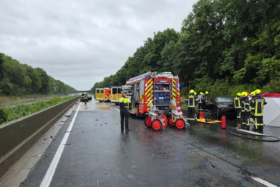 Die A61 war ab der Ausfahrt Bergheim für mehrere Stunden dicht.