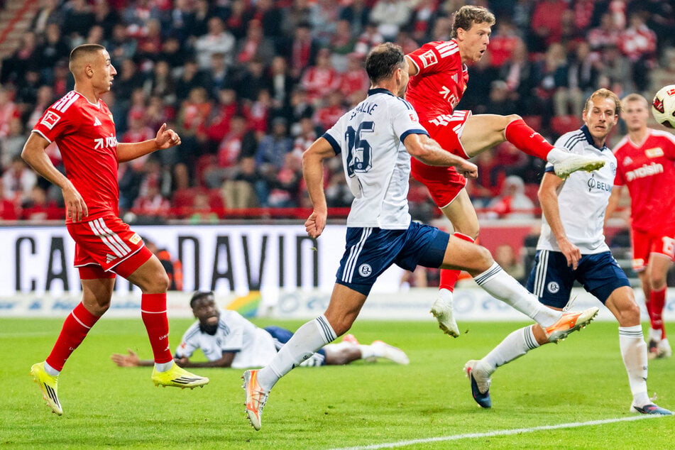 Tim Skarke (30, 2.v.r) hat in den beiden Heimspielen jeweils für Union Berlin getroffen.