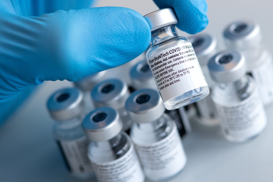 Studie zu Impfnebenwirkungen: Analyst gehört zu "Querdenkern"