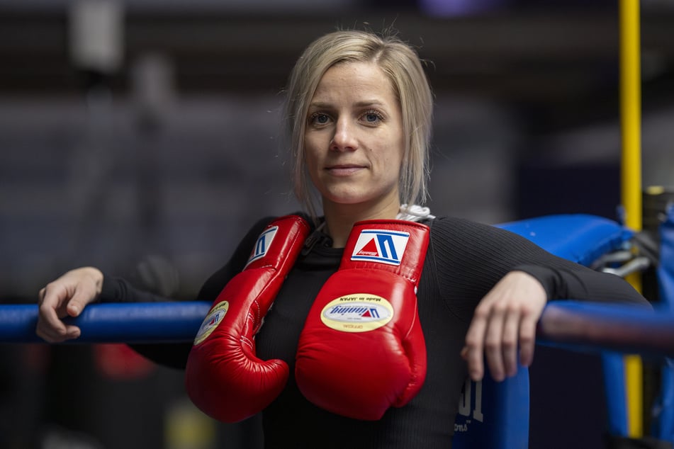 Tina Rupprecht (33) hängt ihre Box-Handschuhe an den Nagel.