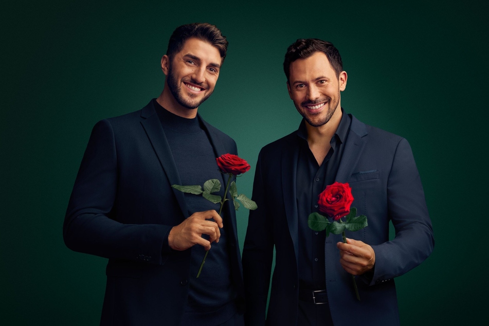 Dennis (30, l.) und Sebastian (35) sind das allererste "Bachelor"-Duo!