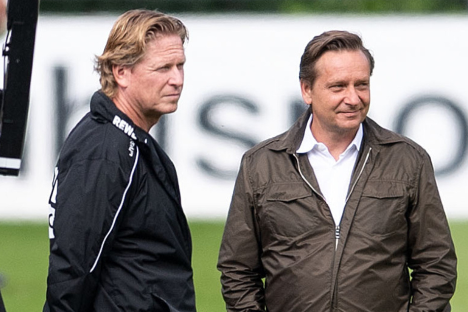 Trainer Markus Gisdol (l) und Sportdirektor Horst Heldt übernahmen im November 2019 beim 1. FC Köln und brachten den Erfolg zurück - auch mit Talenten (Archivbild).