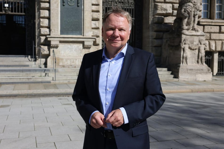 Am Mittwoch verkündete Dirk Thärichen (56) offiziell seine Kandidatur.