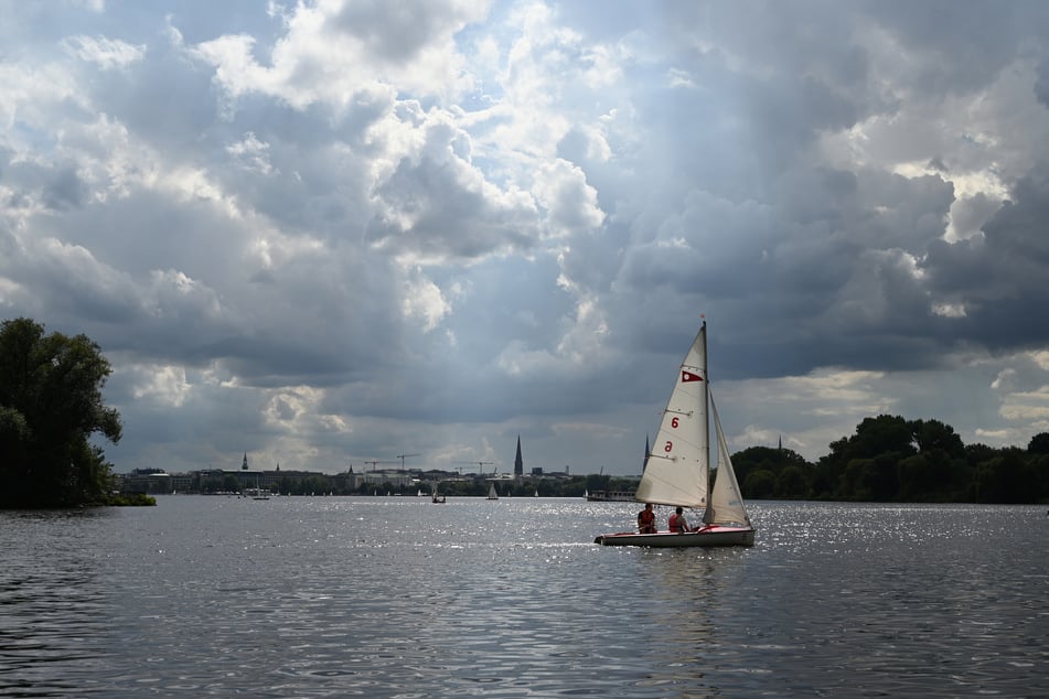 In einigen Teilen Norddeutschlands werden Gewitter erwartet - auch in Hamburg. (Archivfoto)