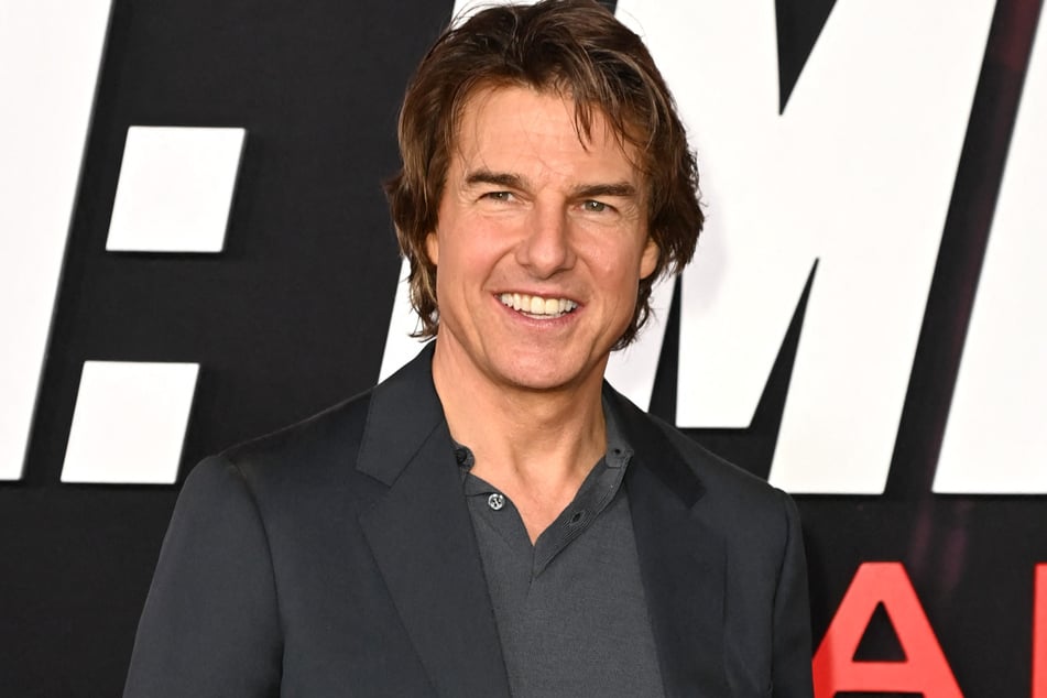 The US Navy praised Hollywood star Tom Cruise for "boosting the force's recruitment of pilots" with his role as Lieutenant Pete "Maverick" Mitchell in Top Gun.