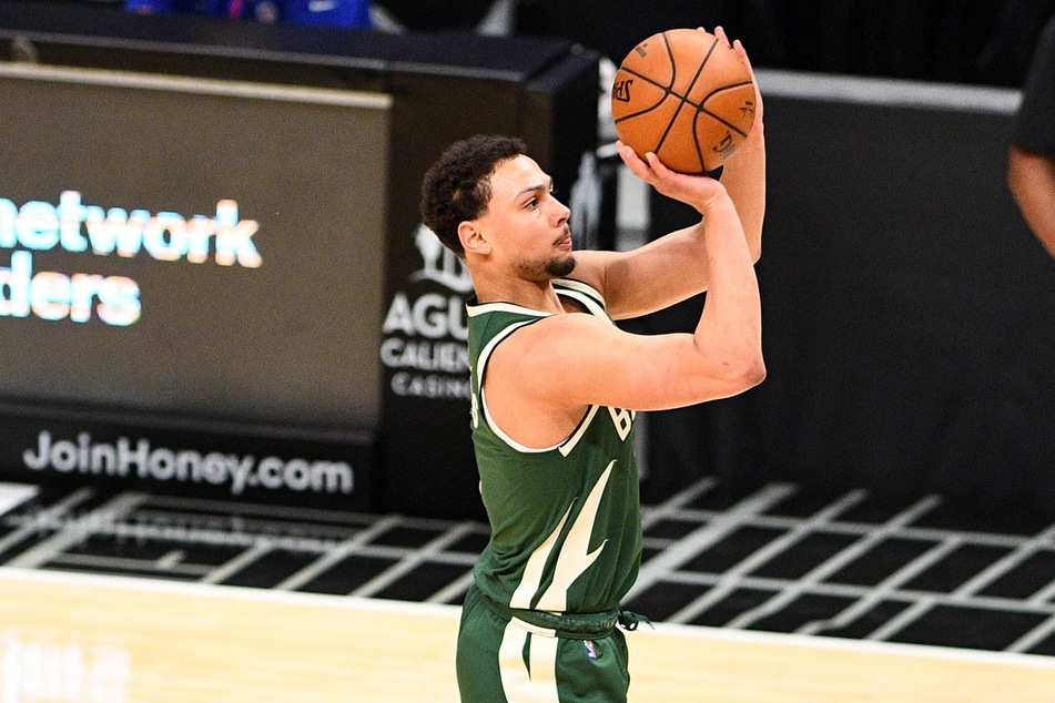 Bryn Forbes scored 22 points, including 6 3-pointers to help the Bucks blowout the Heat in game two