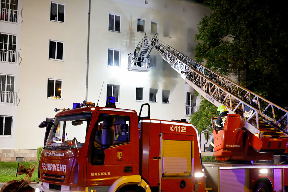 Chemnitz: Verheerender Wohnungsbrand in Chemnitz: Zwei Verletzte