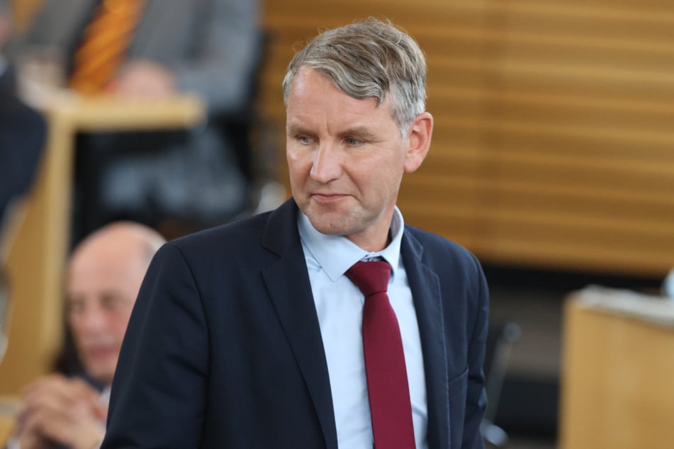 Laut einem Bericht des MDR hat sich Björn Höcke (49) offenbar mit dem Coronavirus infiziert.