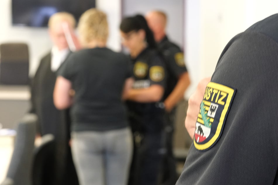 Jessica H. soll ihre neugeborenen Zwillinge nach einer verheimlichten Schwangerschaft getötet haben.