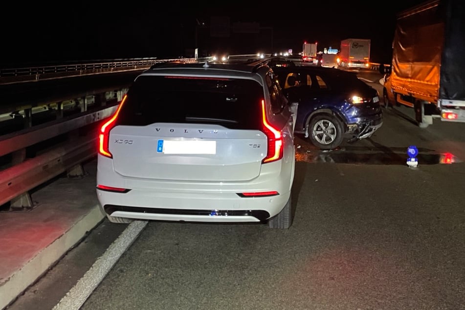 Unfall A6: Männer liefern sich beim Überführen neuer Volvos Rennen mit bösem Ende