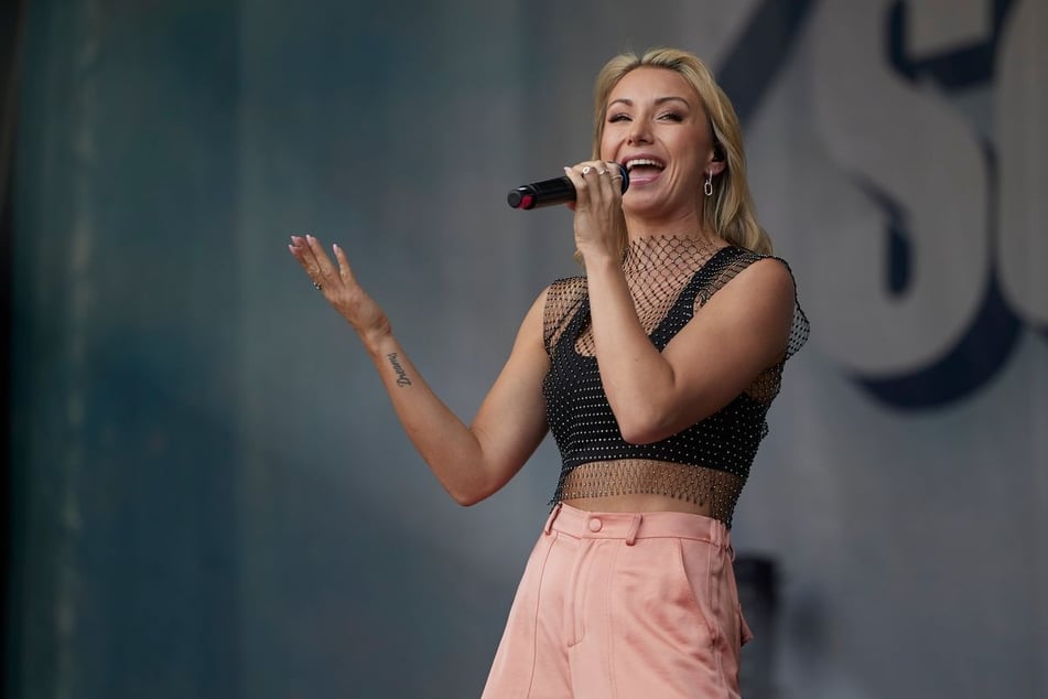 Schlagersängerin Anna-Carina Woitschack (33) ist derzeit glücklicher Single. (Archivfoto)