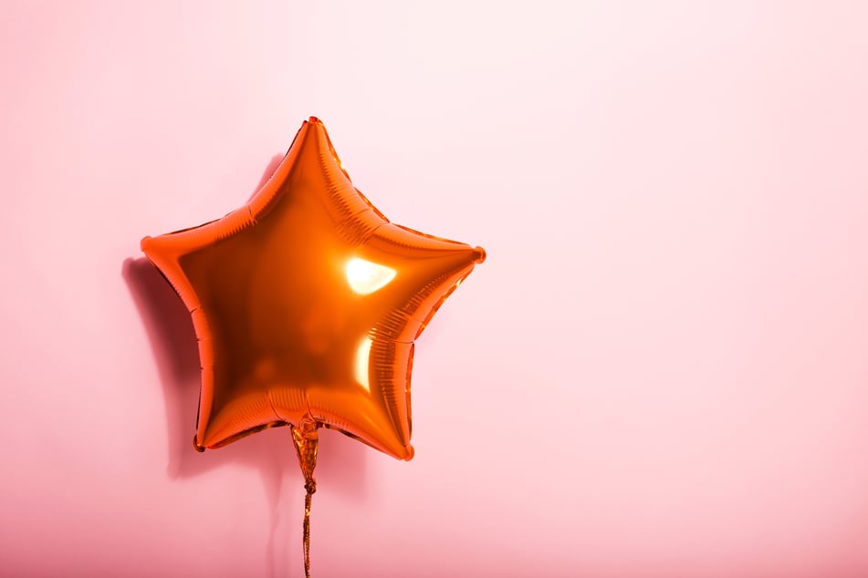 Eigentlich sind die Ballons nur harmlose Dekoration, aber gerade für kleine Kinder können sie sehr gefährlich werden. (Symbolbild)