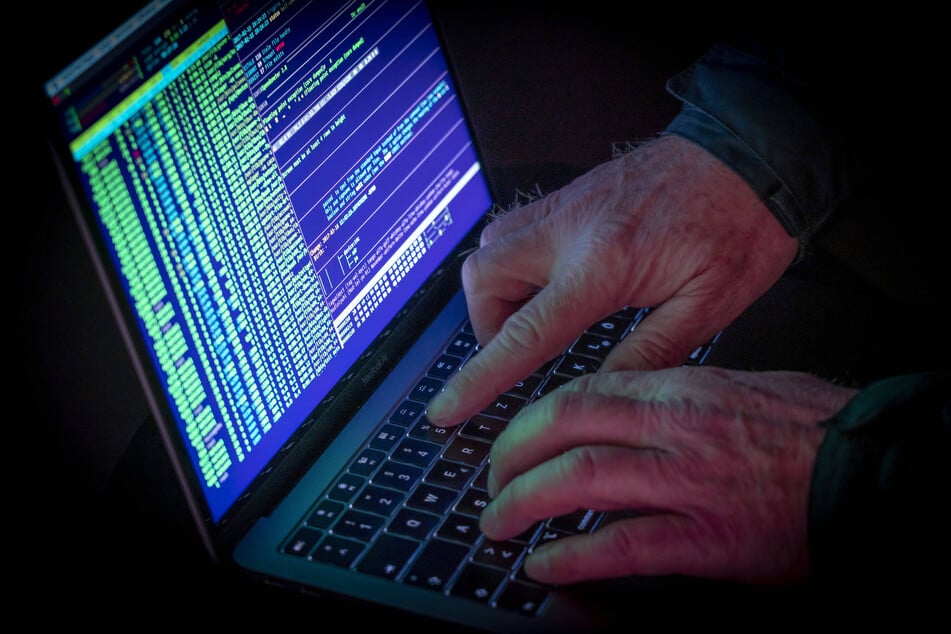 IT-Forensiker kommen zum Einsatz, wenn die Justiz digitale Spuren sichern will. (Symbolfoto)