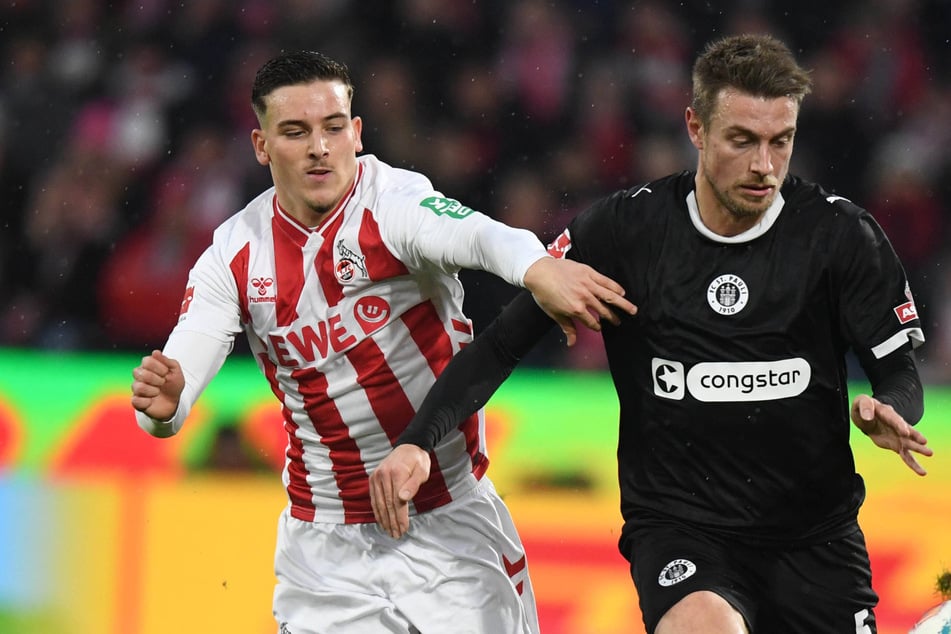 Hauke Wahl (31) musste gegen Köln in der Halbzeit angeschlagen in der Kabine bleiben.