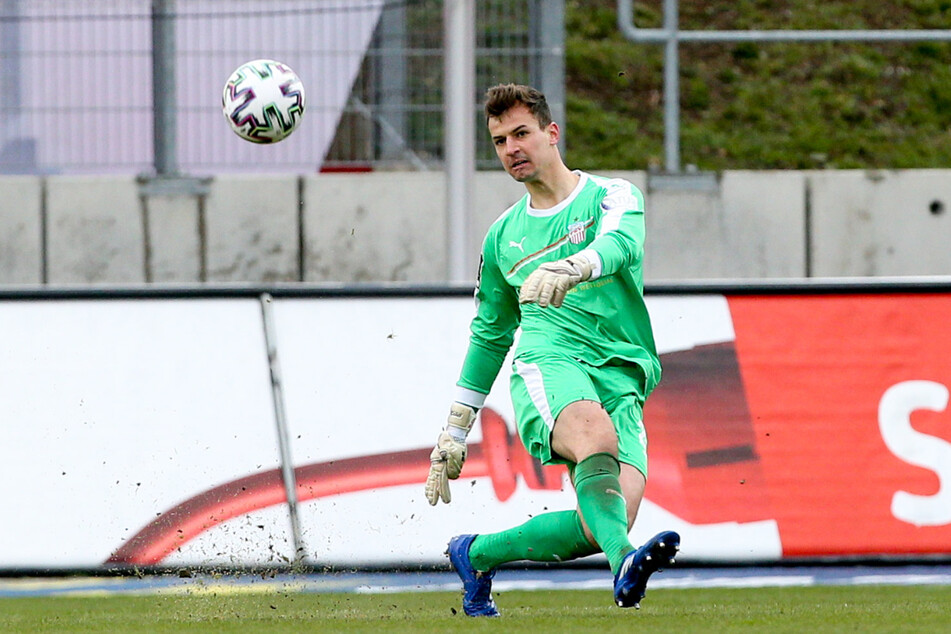 Ersatzkeeper Matti Kamenz (22) überzeugte beim 2:1-Sieg gegen den SV Wehen Wiesbaden von der ersten Minute an.