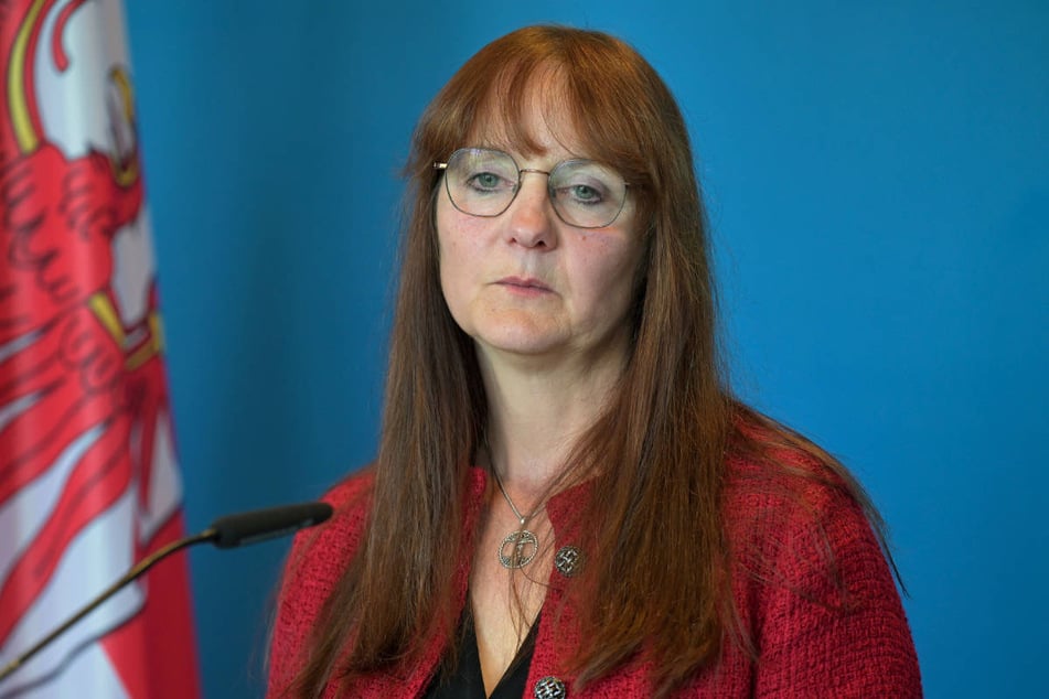 Katrin Lange (53, SPD) hat am Samstag ihren Posten im Brandenburger Kabinett geräumt.
