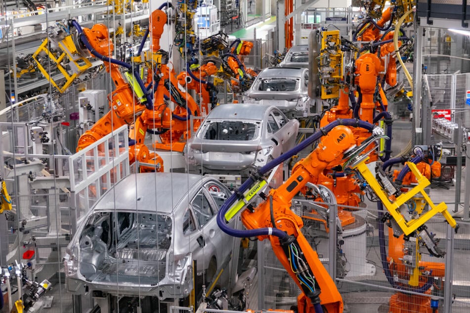 BMW-Stellenabbau beendet: Autobauer sucht sogar Tausende neue Mitarbeiter