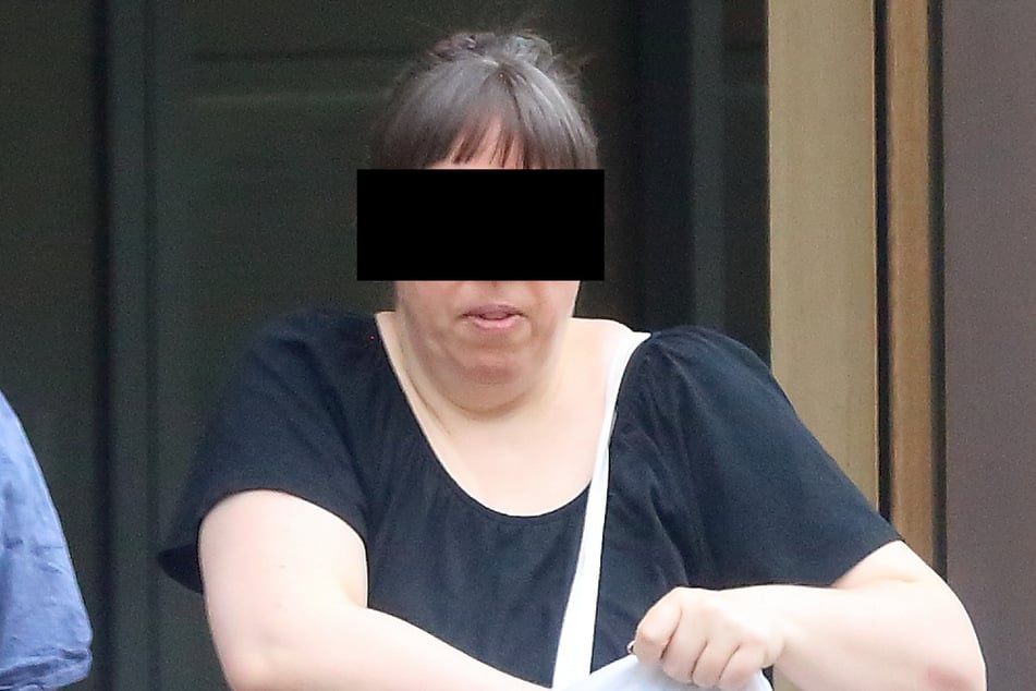 Anja R. (41) muss 250 Euro zahlen, weil sie keinen Impfnachweis für ihre vier Töchter vorlegen wollte.