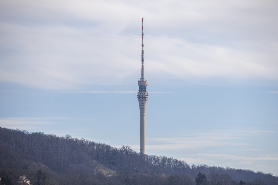 Für den Fernsehturm eingeplantes Geld soll jetzt in die Carolabrücke fließen.